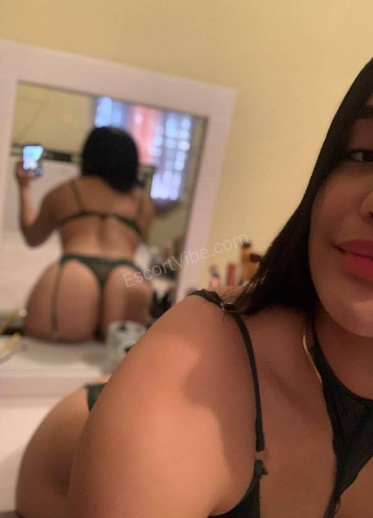 ElenaM