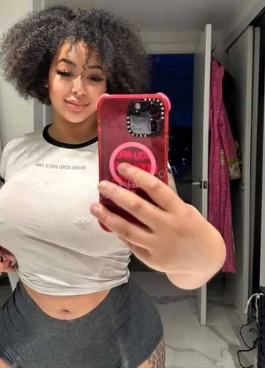 Sasha Belle